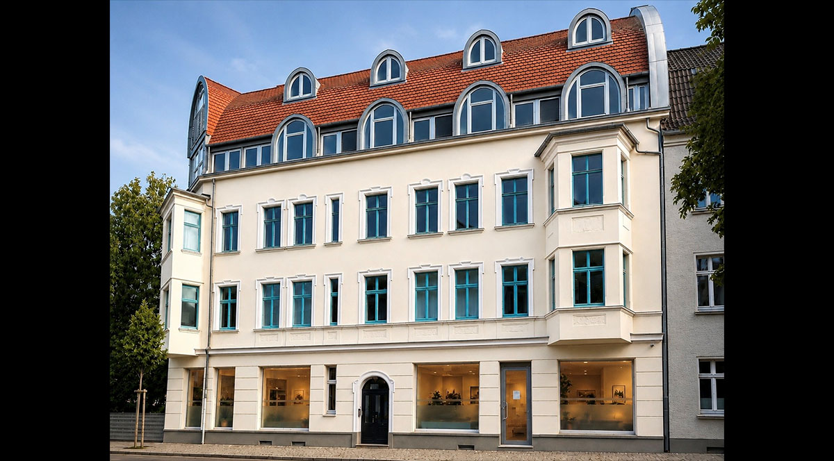 Geschäfts- und Wohnhaus - Magdeburg-Stadtfeld-Ost